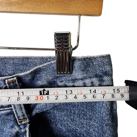 Lee WomensJeans Riveted Medium Wash Denim Classic Fit Straight Leg 13 Petite - Picture 6 of 6